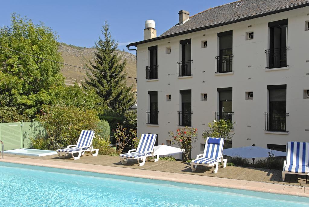 Logis Hotel Restaurant Le Mont Aigoual Meyrueis Exterior foto